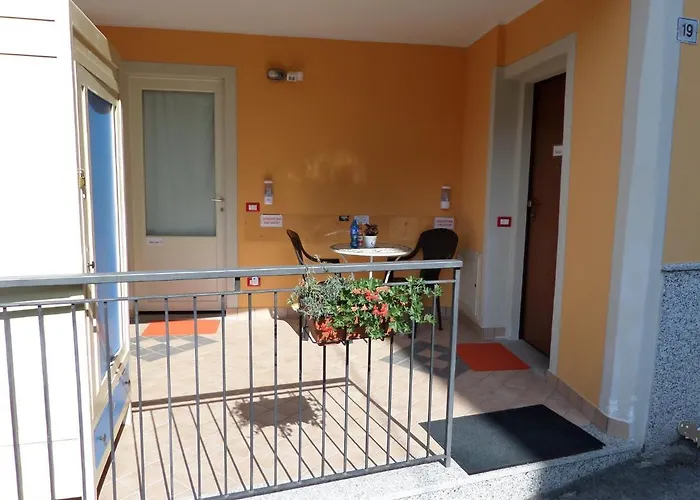 Guesthouse Sofia Guest house Stresa